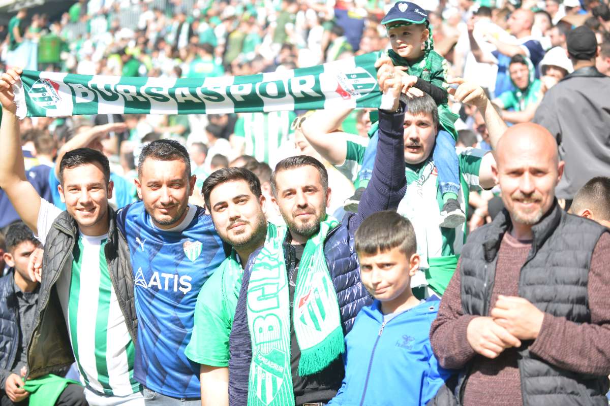 (FOTO GALERİ) BURSASPOR-BORNOVA FK TARAFTAR FOTOĞRAFLARI-3
