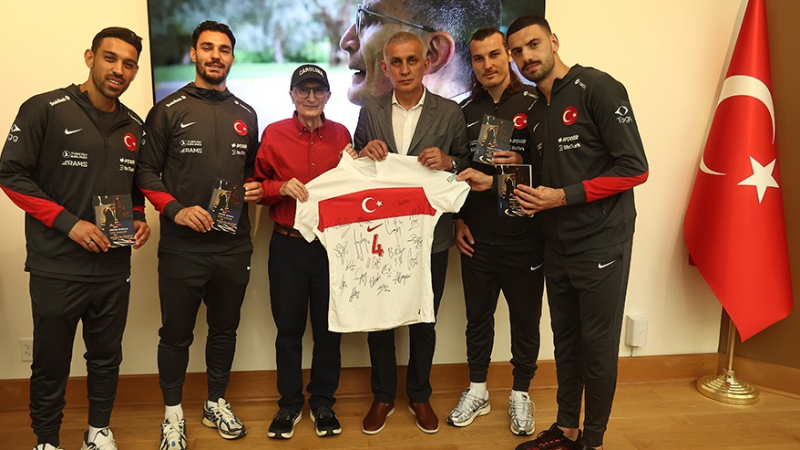 A Milli Takım’dan Aziz Sancar’a ziyaret