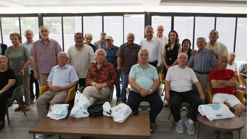 Nilüfer’de huzurevlerinde babalar günü kutlaması