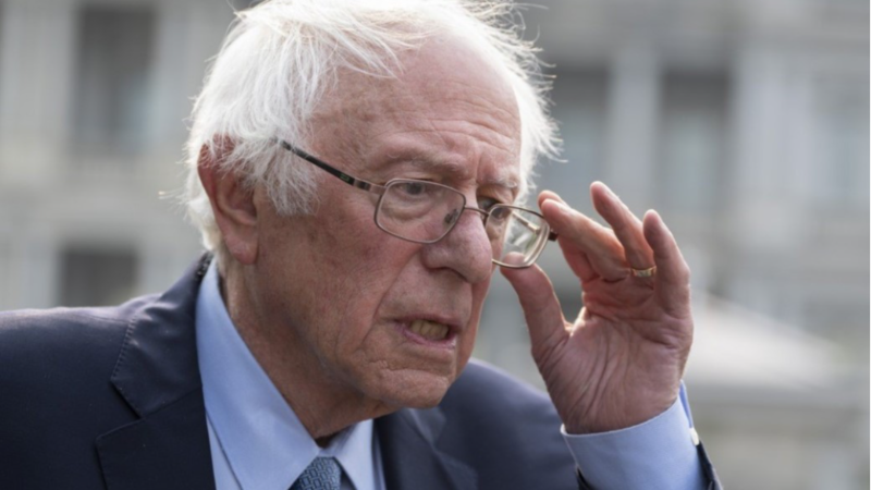 Senatör Sanders Trump'a seslendi!