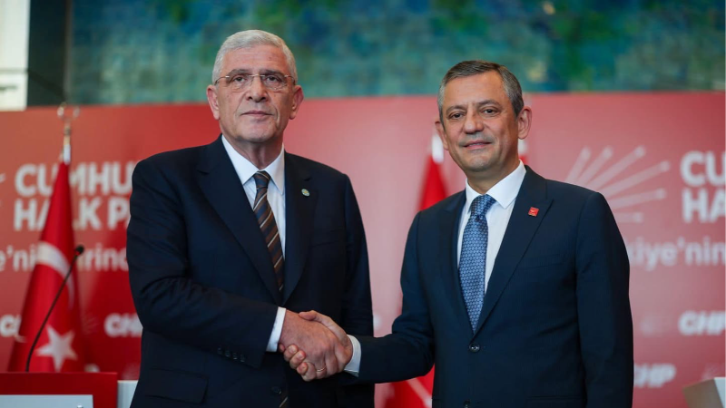 Özgür Özel, Müsavat Dervişoğlu'yla görüştü