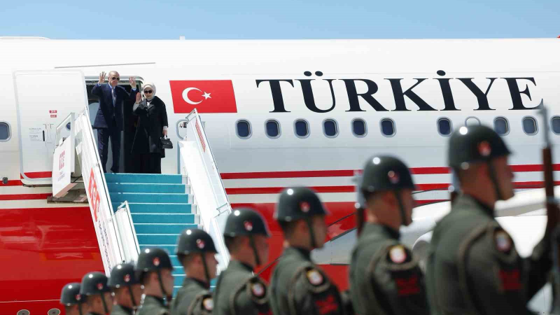 Cumhurbaşkanı Erdoğan, NATO zirvesi için Lahey'e gitti