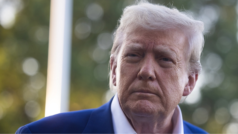 Trump, İsrail'i uyardı