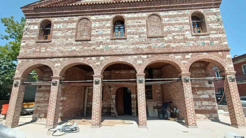 Özlüce Camii'nin restorasyonu tamamlandı