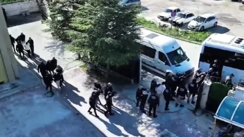 46 ilde FETÖ'ye operasyon