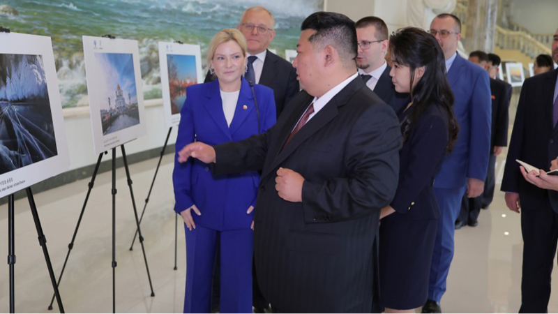 Kuzey Kore lideri Kim Jong-un, Rus Bakan Lyubimova'yı ağırladı
