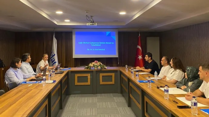 İnegöl'de çözüm merkezi ekibine hafta sonu eğitimi