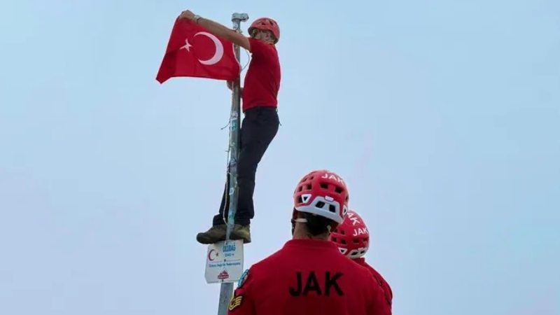Jandarma 186. yılını Uludağ’ın zirvesinde kutladı