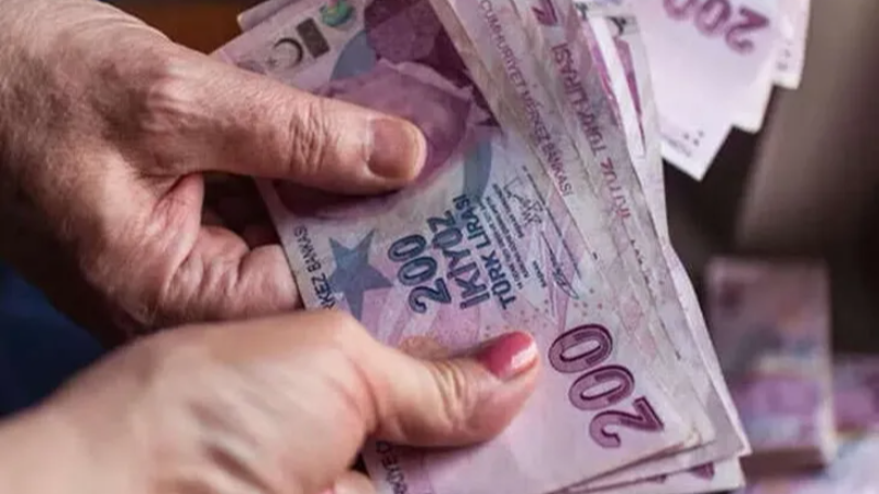 Yaşlı ve engelli aylıkları hesaplarda