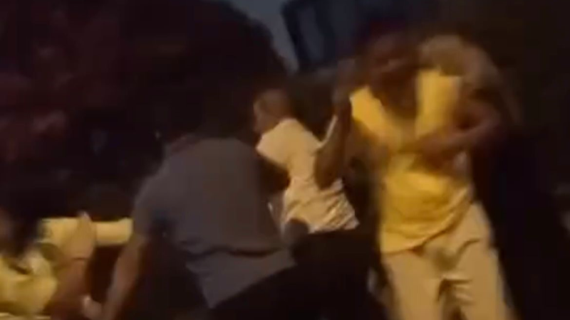 Ehliyetsiz sürücüye ceza kesildi, babası olay çıkardı