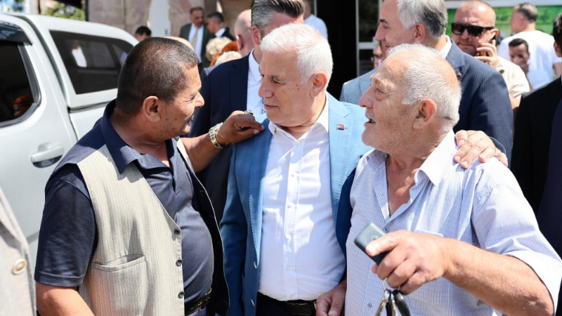 Büyükşehir'den çiftçiye destek sürüyor