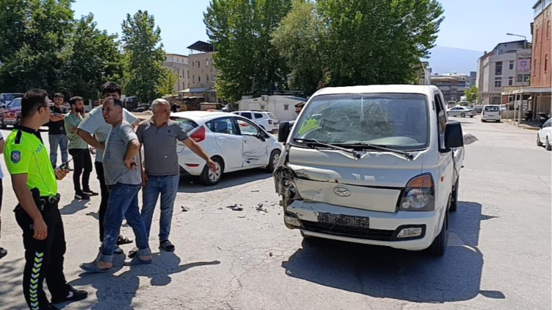 İnegöl'deki kazada çocuklar ölümden döndü