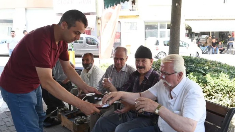 Osmangazi'de emekli lokali hizmete girdi