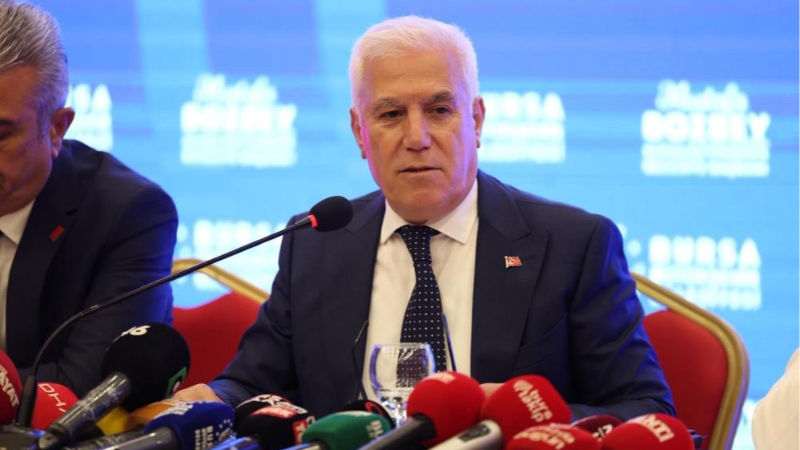 Başkan Bozbey: "Kamu ve vatandaşımızın menfaati dışında hiç bir işe imza atmadık."