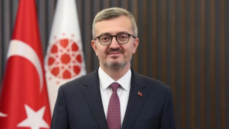 Burhanettin Duran'dan Gazze'de öldürülen gazetecilere taziye mesajı