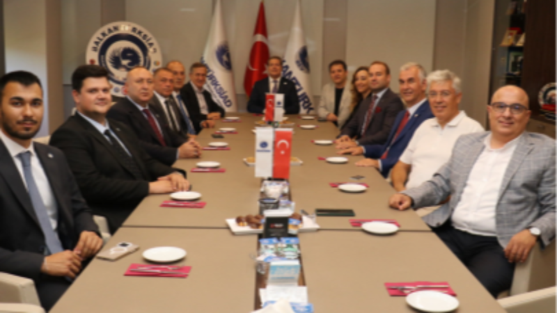 İYİ Parti’den BALKANTÜRKSİAD’a ziyaret