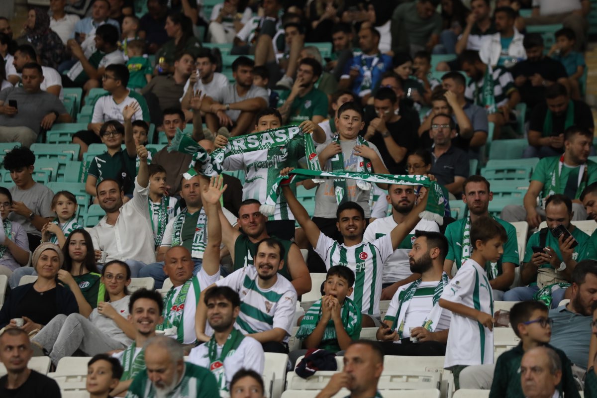 (FOTO GALERİ) Bursaspor- Söğütspor taraftar fotoğrafları -1