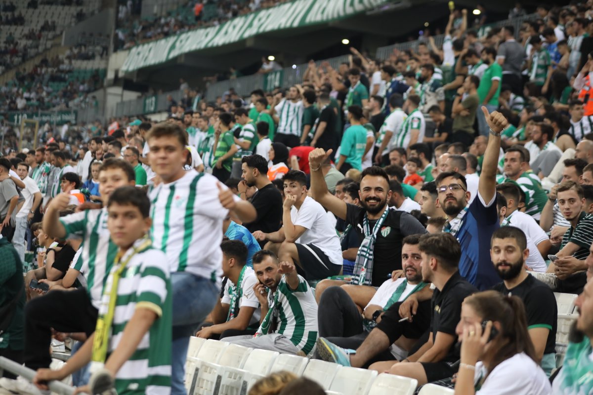 (FOTO GALERİ) Bursaspor- Söğütspor taraftar fotoğrafları -1