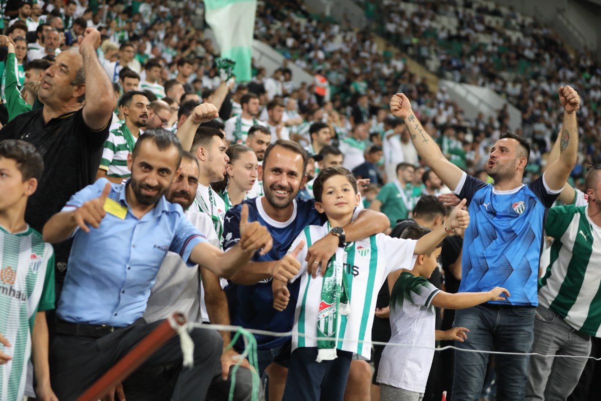 (FOTO GALERİ) Bursaspor- Söğütspor taraftar fotoğrafları -1