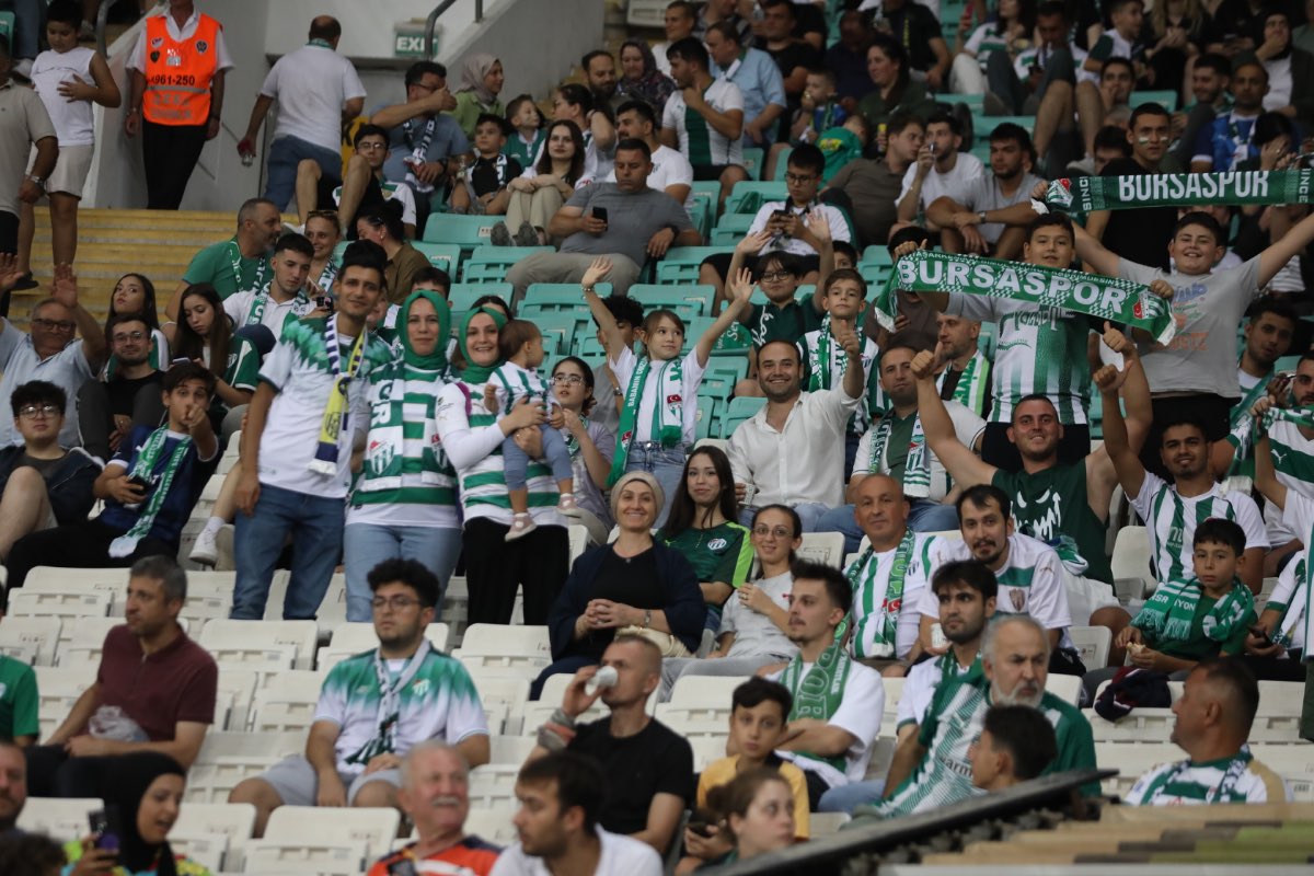 (FOTO GALERİ) Bursaspor- Söğütspor taraftar fotoğrafları -1