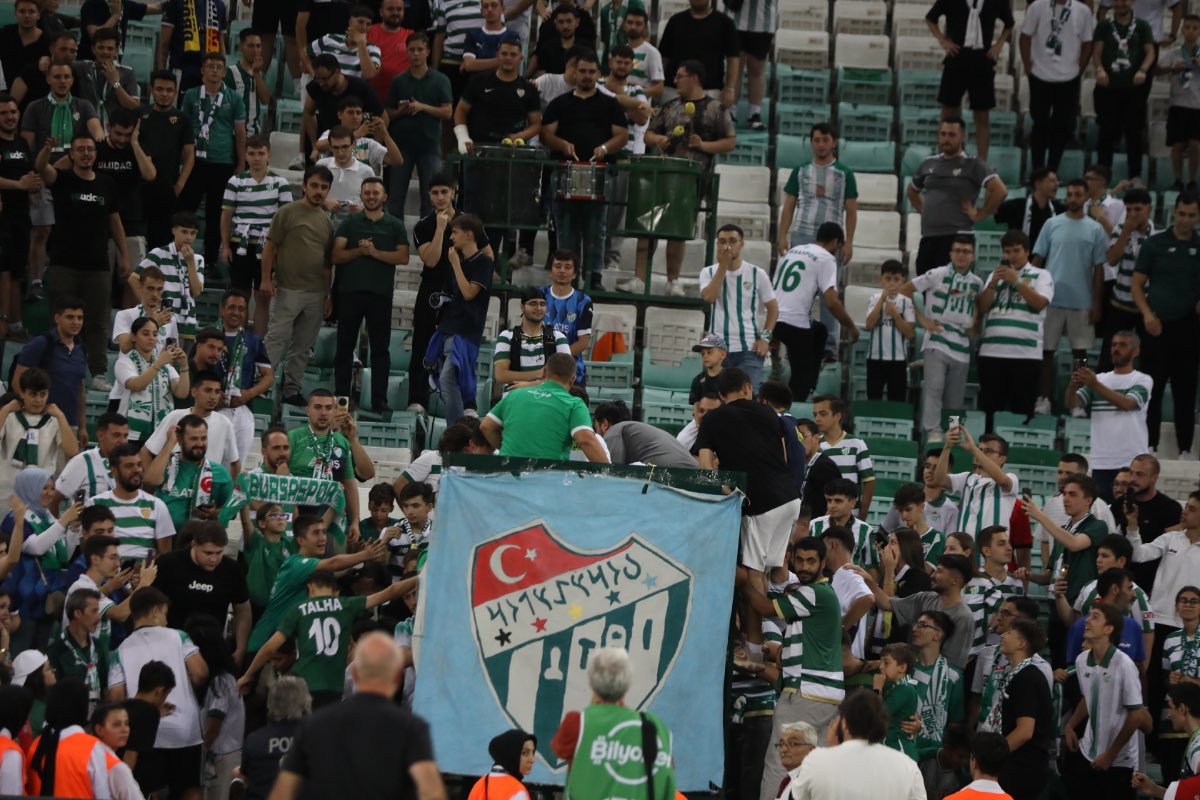 (FOTO GALERİ) Bursaspor- Söğütspor taraftar fotoğrafları -1