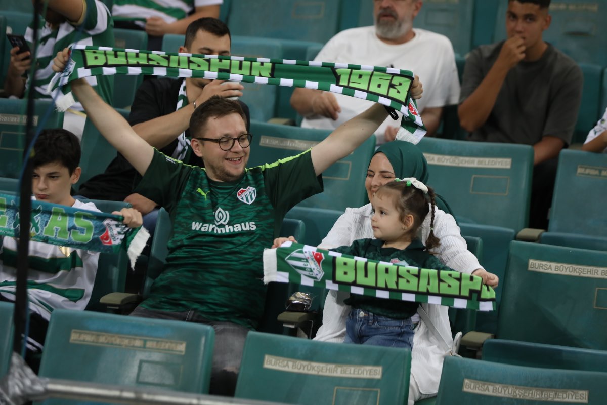 (FOTO GALERİ) Bursaspor- Söğütspor taraftar fotoğrafları -1