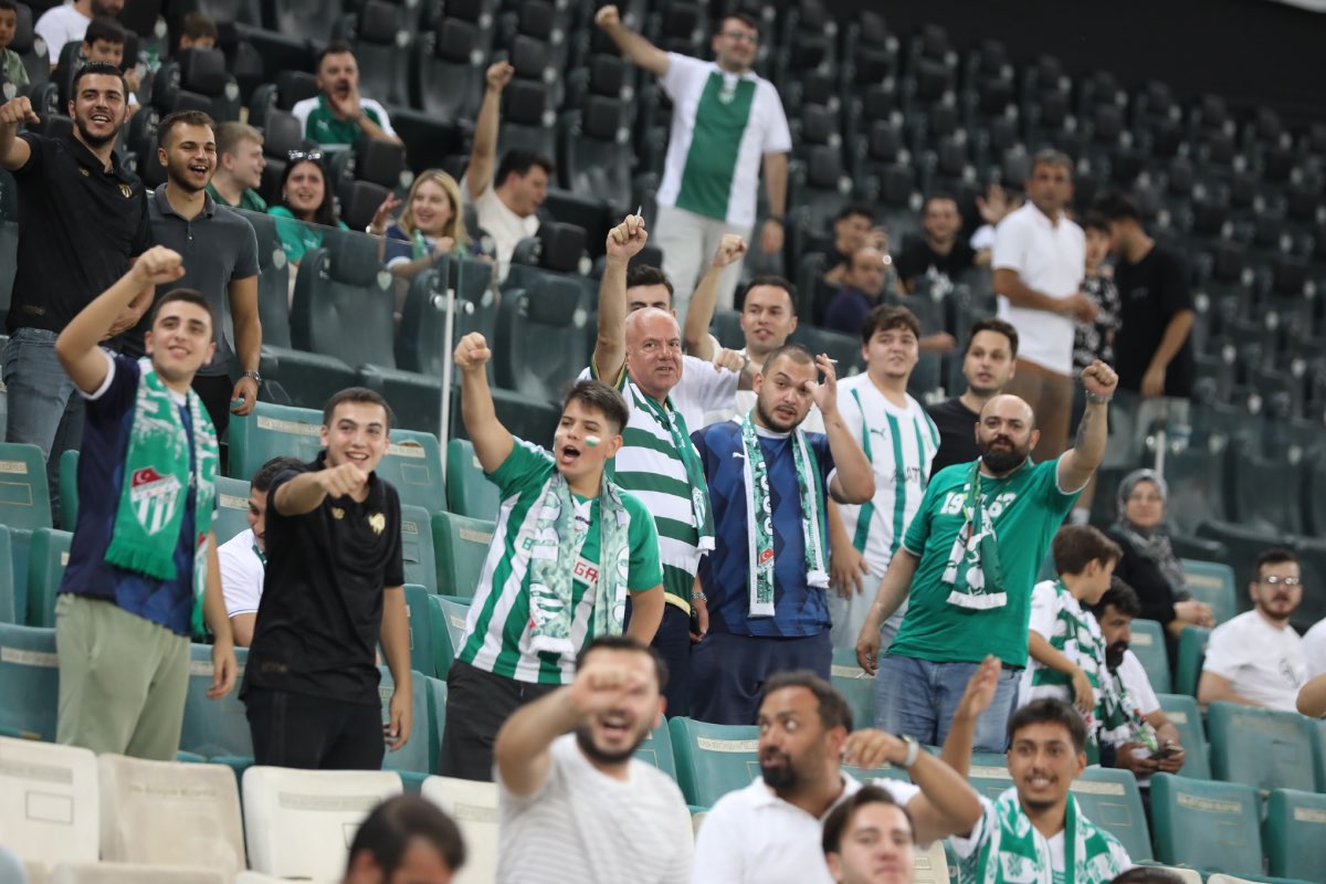 (FOTO GALERİ) Bursaspor- Söğütspor taraftar fotoğrafları -1