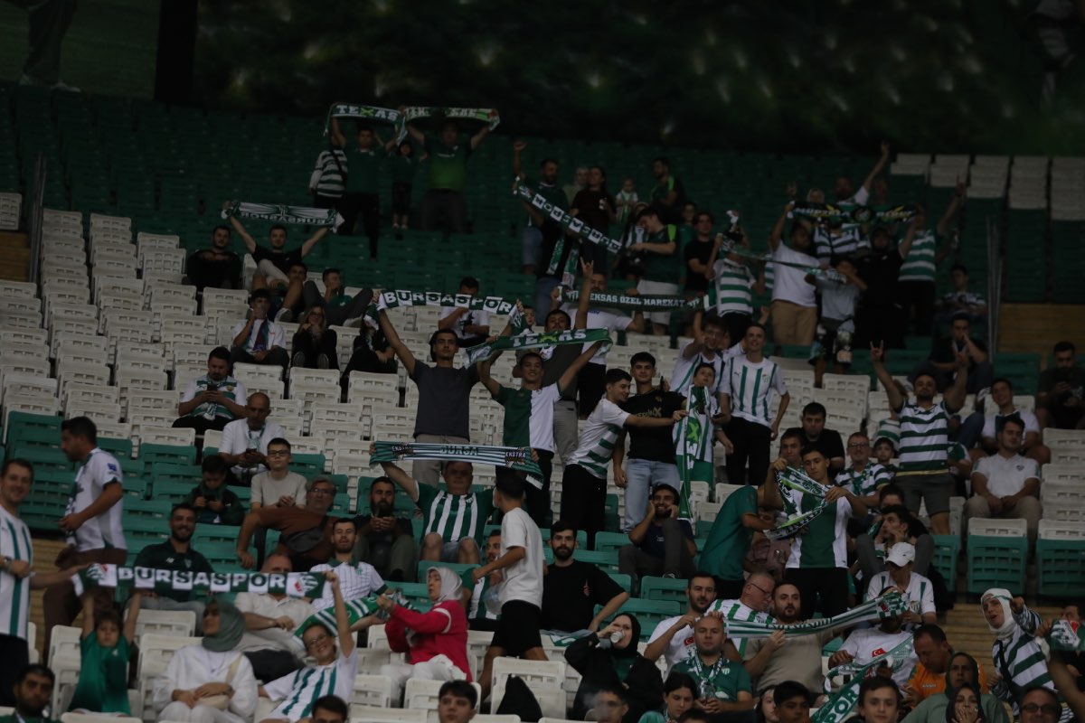 (FOTO GALERİ) Bursaspor- Söğütspor taraftar fotoğrafları -1