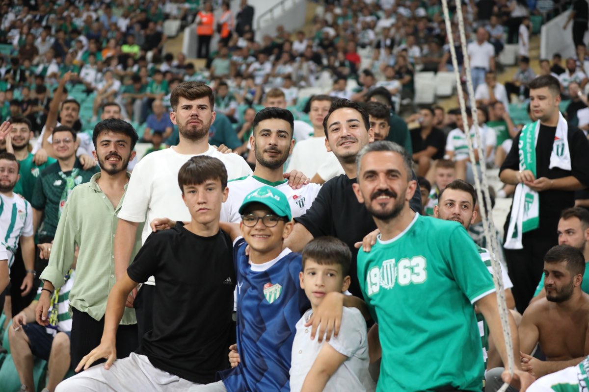 (FOTO GALERİ) Bursaspor- Söğütspor taraftar fotoğrafları -1