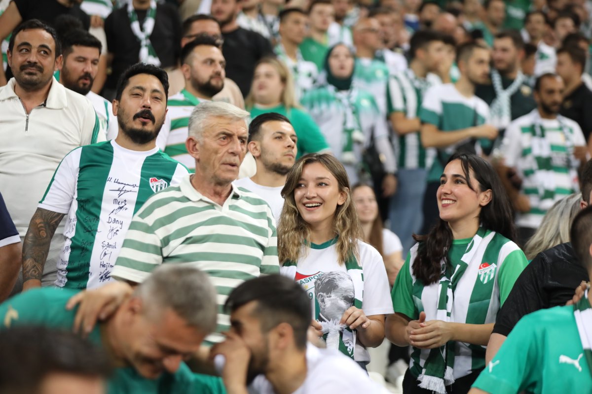 (FOTO GALERİ) Bursaspor- Söğütspor taraftar fotoğrafları -1