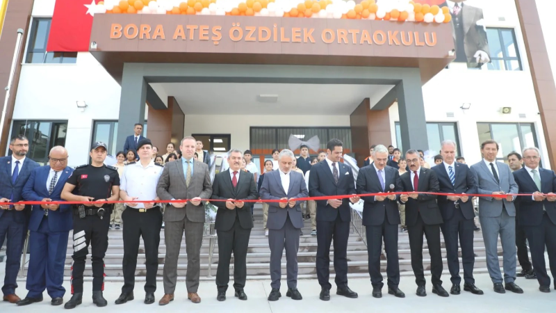 İnegöl’de yeni eğitim öğretim yılıyla birlikte yeni okul açıldı