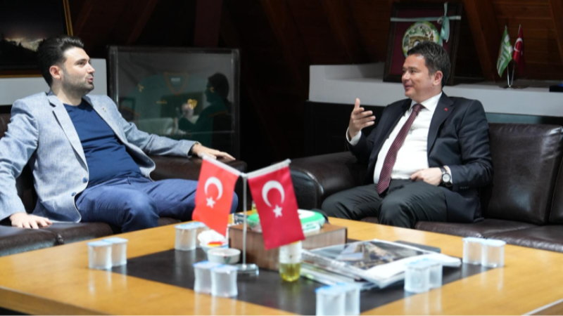 Osmangazi Belediye Başkanı Aydın'dan Bursaspor'a ziyaret