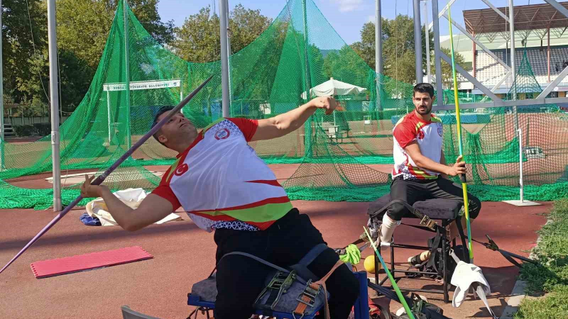 "Bursalı Paralimpik Sporculardan Milli Görev"