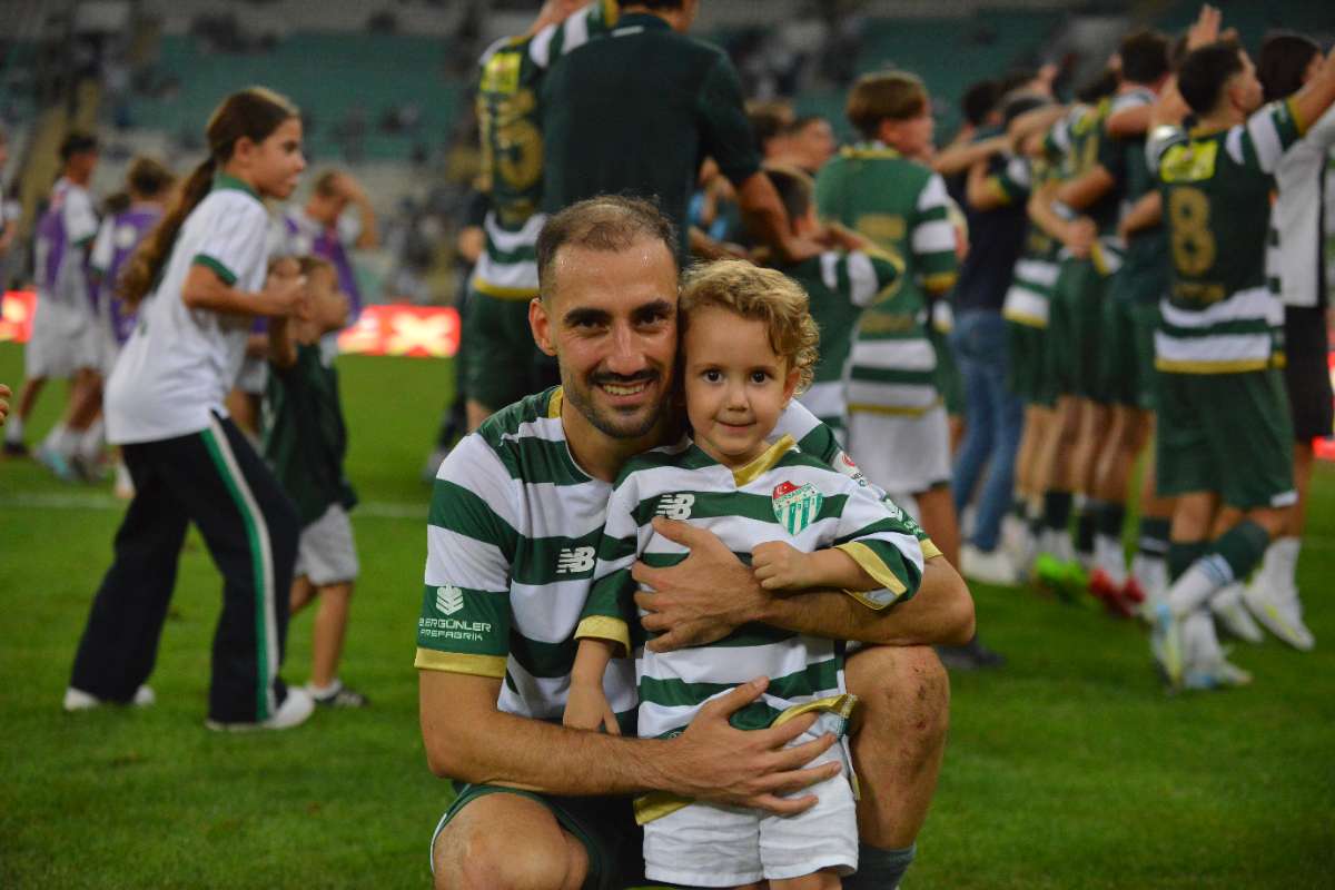 (FOTO GALERİ) Bursaspor-Arnavutköy Belediyespor Maçı Taraftar Fotoğrafları