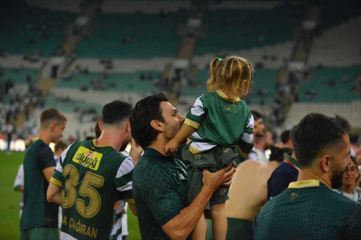 (FOTO GALERİ) Bursaspor-Arnavutköy Belediyespor Maçı Taraftar Fotoğrafları