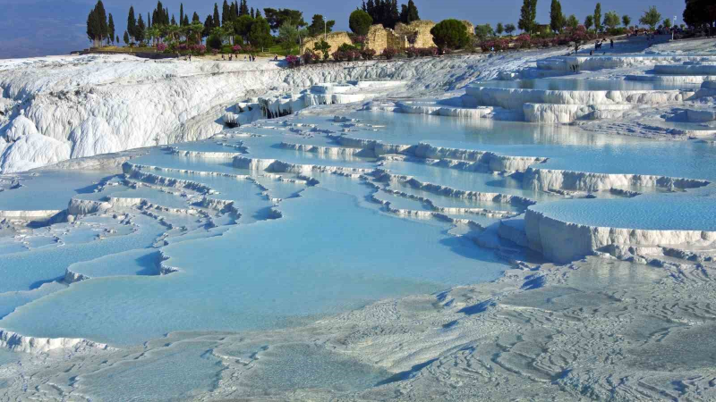 Beyaz cennet Pamukkale için karanlık tablo