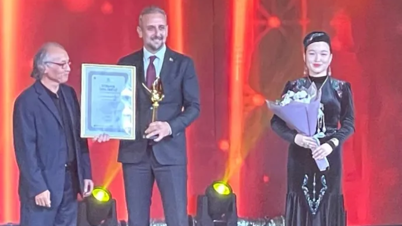 Bursa Devlet Tiyatrosu sezonu uluslararası zirveyle açtı