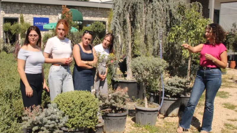 Bursa'da geleceğin peyzaj mimarlarına bilgi paylaşımı