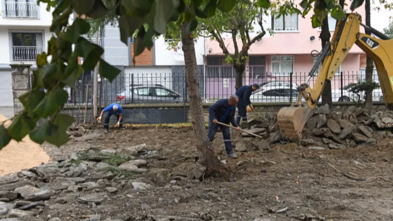Bursa Osmangazi’de mahalleler yeni park alanlarıyla güzelleşiyor