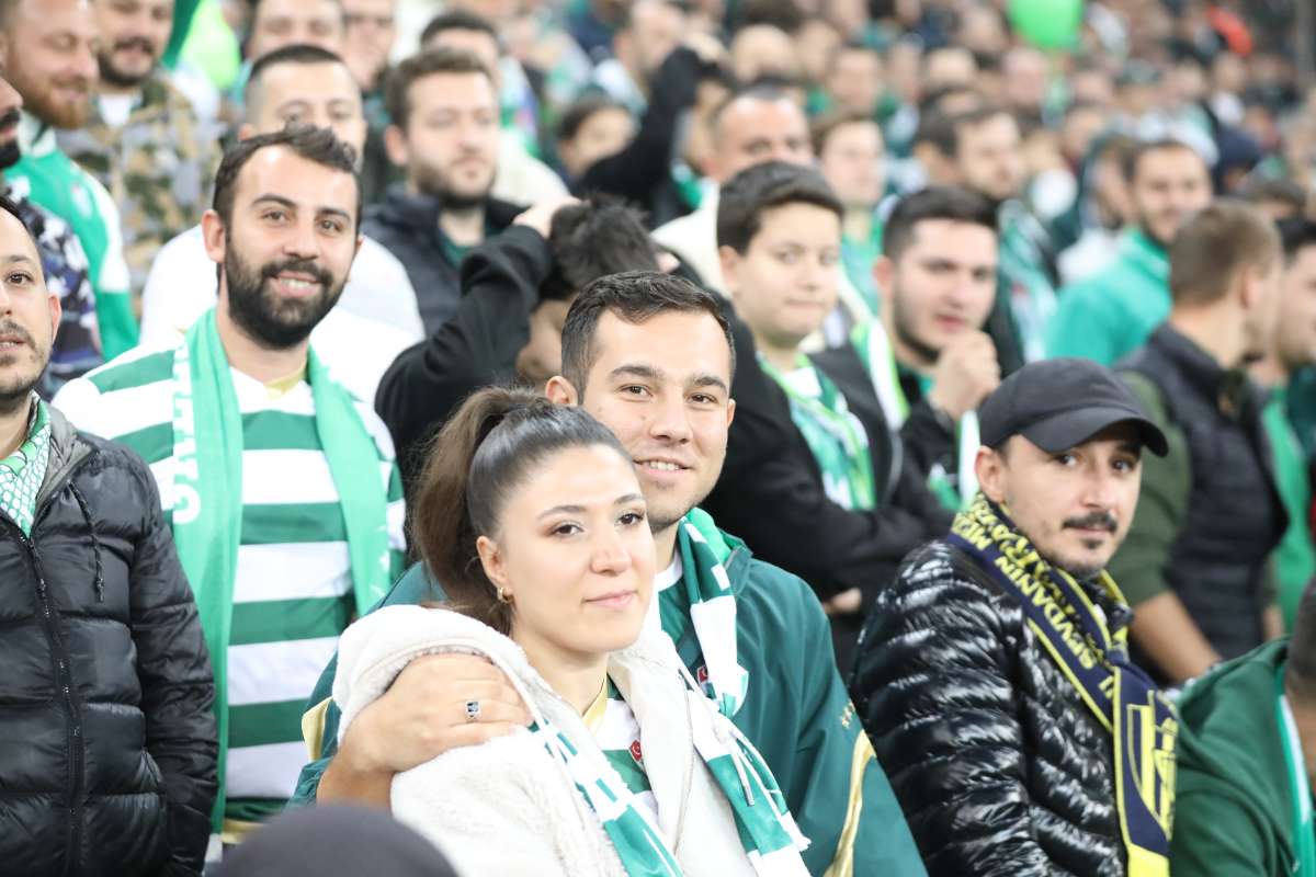 (FOTO GALERİ) Bursaspor-Menemen FK Taraftar Fotoğrafları-2