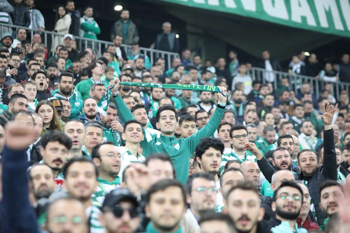 (FOTO GALERİ) Bursaspor-Menemen FK Taraftar Fotoğrafları-2