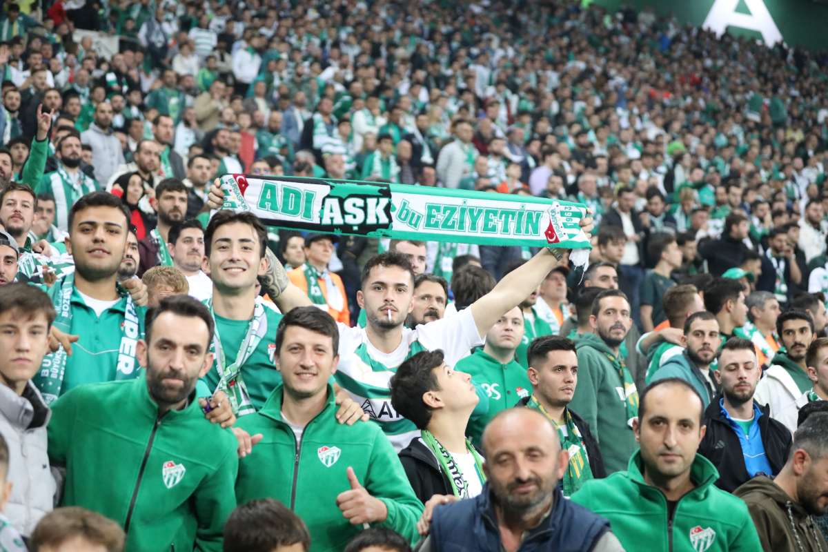 (FOTO GALERİ) Bursaspor-Menemen FK Taraftar Fotoğrafları-2