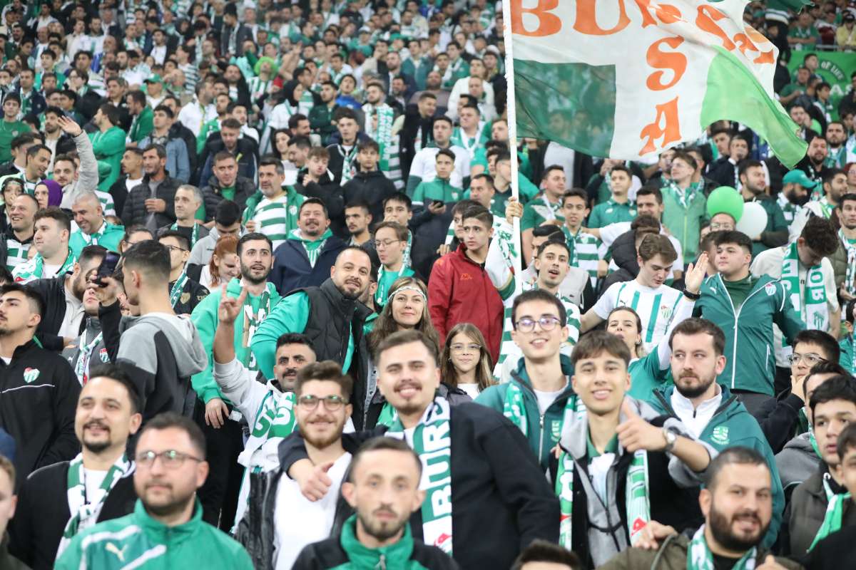 (FOTO GALERİ) Bursaspor-Menemen FK Taraftar Fotoğrafları-2
