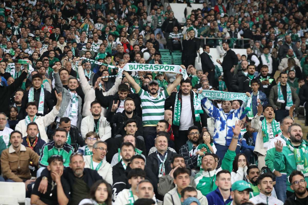 (FOTO GALERİ) Bursaspor-Menemen FK Taraftar Fotoğrafları-2
