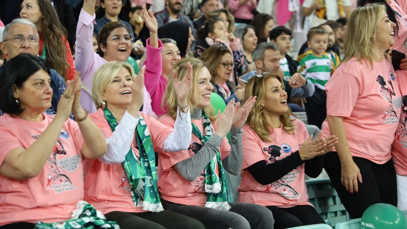 Bursa Büyükşehir’den pembe farkındalık