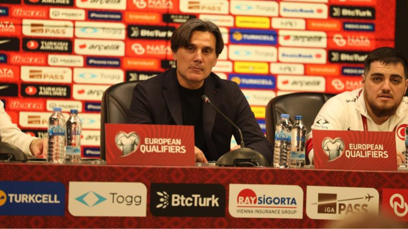 Montella: "İlk yarıda maçı bitirmek beni mutlu etti"
