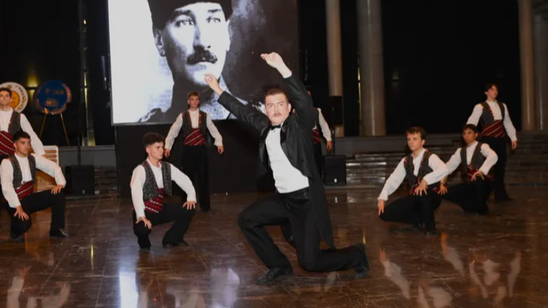 Atatürk’ün Bursa’ya gelişi anısına unutulmaz gece