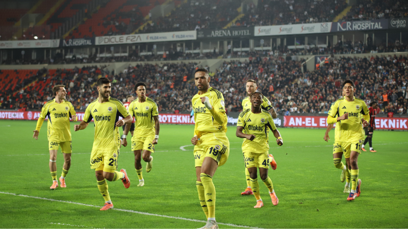 Fenerbahçe derbi öncesi moral buldu!