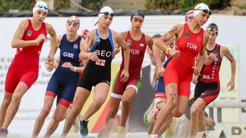 Milli sporculardan 19 madalya