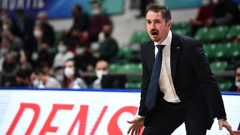 Bursaspor’da yeni koç Ahmet Çakı